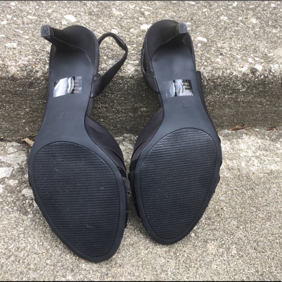 Kelly & Katie Black 3” Heels - Picture 5 of 5